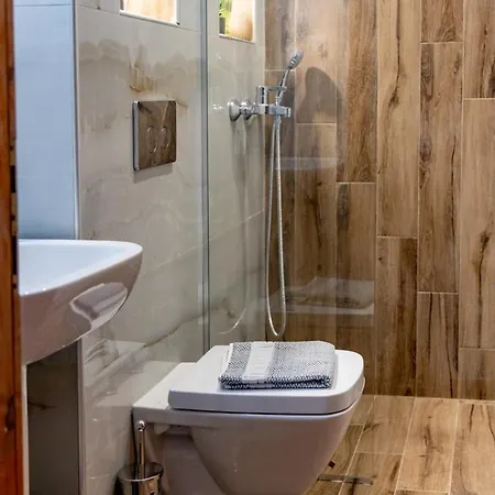 Ango Center 스타브로스