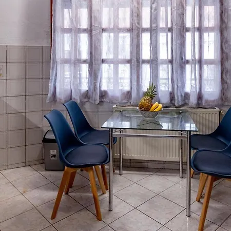 Ango Center Nyaraló Sztavrósz