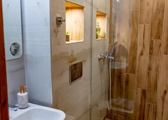 Ango Center Sztavrósz