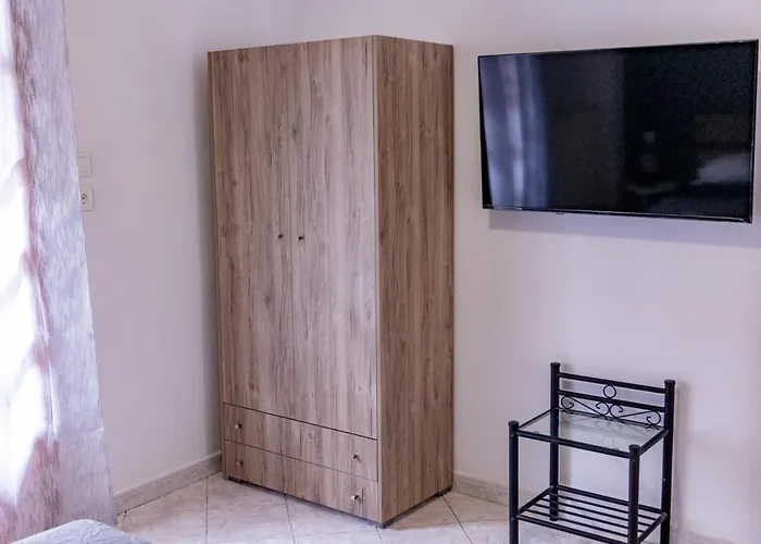 Ango Center Nyaraló Sztavrósz