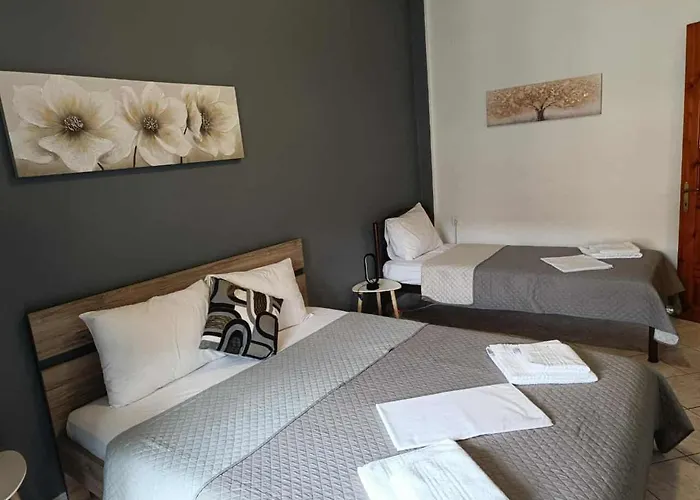 Ango Center Nyaraló Sztavrósz